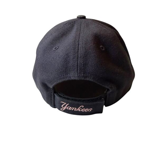 47 Brand NY Yankees Navy Baseball Clean Up Cap Pink Logo Women/Youth 6 7/8" - Picture 5 of 9